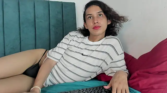 dakotadolly online show from July 15, 9:09 pm