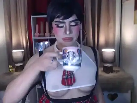 TsAnneNathalie online show from July 28, 11:58 pm