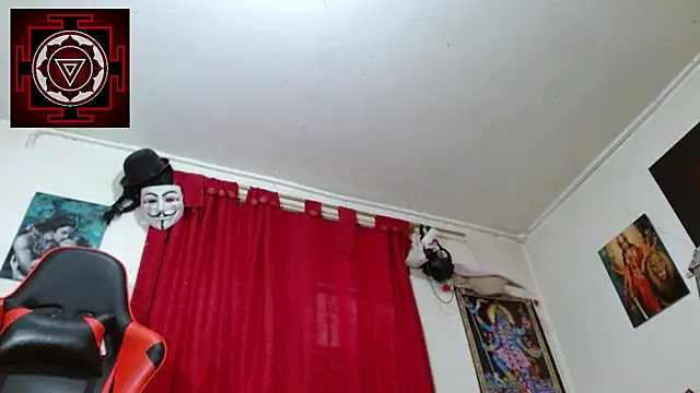 Amanda Valeska online show from December 18, 5:40 pm