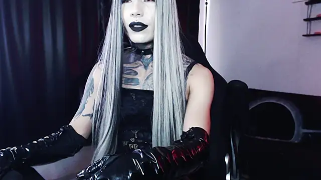 april simons2 online show from February 19, 9:10 pm