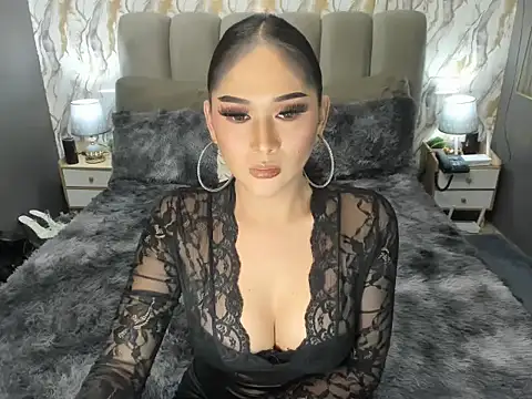 LegendaryNicole online show from December 2, 10:24 pm