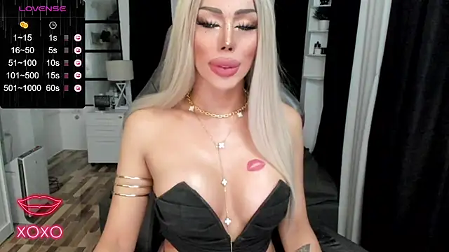 Forever MissCandace online show from September 24, 6:58 pm