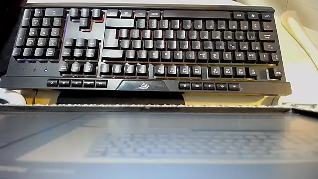 charlottesexxx online show from October 1, 9:26 pm