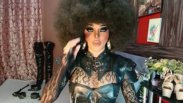 trixxielicious online show from February 20, 1:12 am