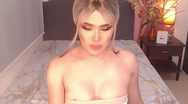 Snapshot of MistressAthalia chatting on February 10, 2:08 am MistressAthalia online show from February 10, 2:08 am