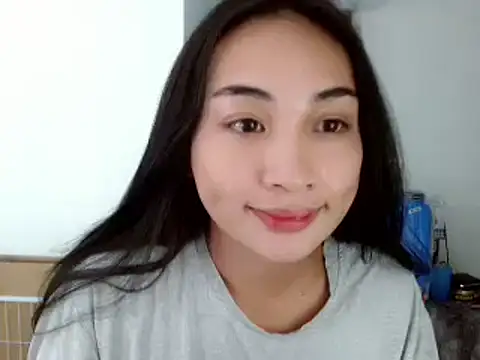 SweetLilly 18 online show from December 4, 2:09 pm