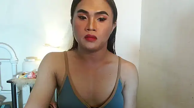 Snapshot of JustineBIGCUM chatting on December 7, 5:32 am JustineBIGCUM online show from December 7, 5:32 am