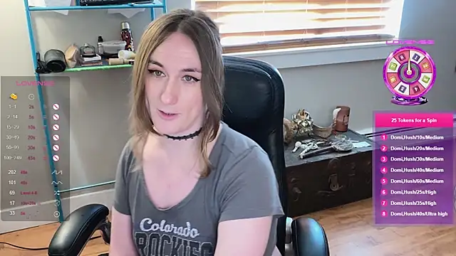 luluvaladon online show from March 10, 10:24 pm