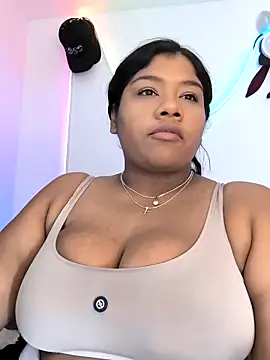 paola091 online show from March 6, 1:33 am