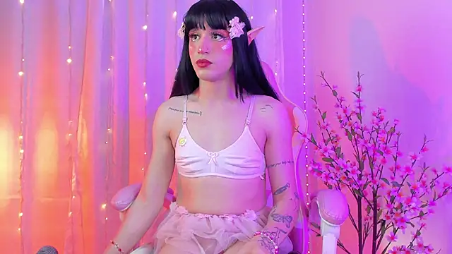 rosseblondee online show from January 13, 11:46 pm