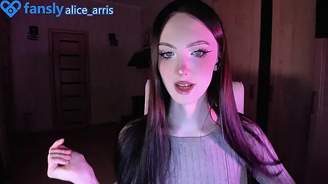 Snapshot of Alice__Aris chatting on October 14, 5:58 pm Alice  Aris online show from October 14, 5:58 pm