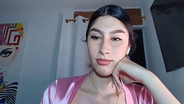 valeria gonzales  online show from July 17, 1:00 am