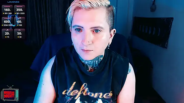 Marieblueeyes online show from December 18, 12:27 am