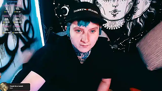 Marieblueeyes online show from April 28, 3:22 am