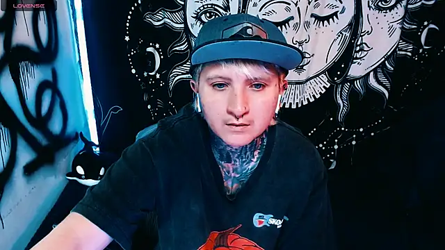 Marieblueeyes online show from May 27, 7:55 pm