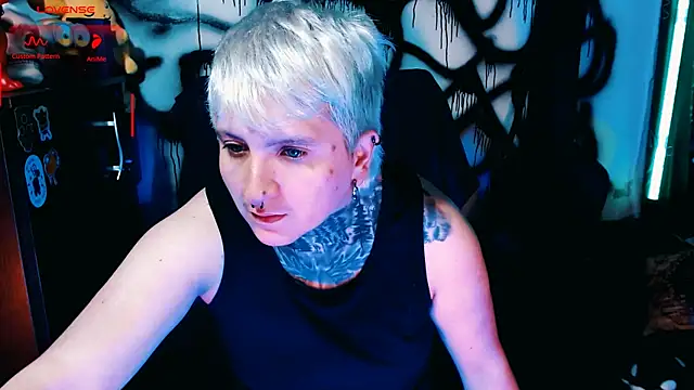 Marieblueeyes online show from June 6, 3:35 am