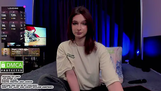 Lee Loo online show from October 3, 1:55 pm