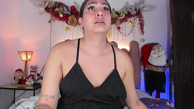 ISABELLASSMITH online show from January 6, 9:11 pm