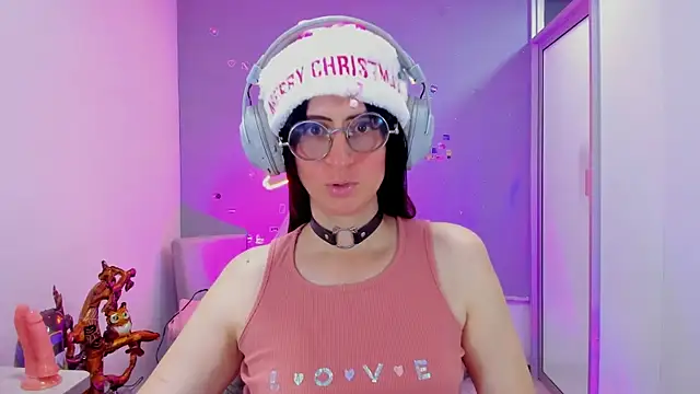 KimberlyJohnsoon online show from December 11, 4:30 am