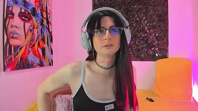 KimberlyJohnsoon online show from February 6, 8:02 pm