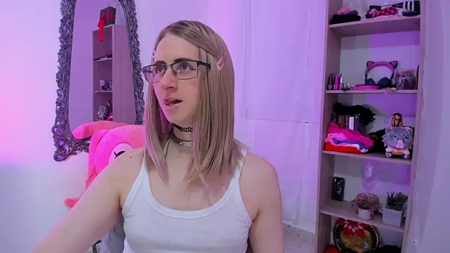 KimberlyJohnsoon online show from January 15, 2:38 pm