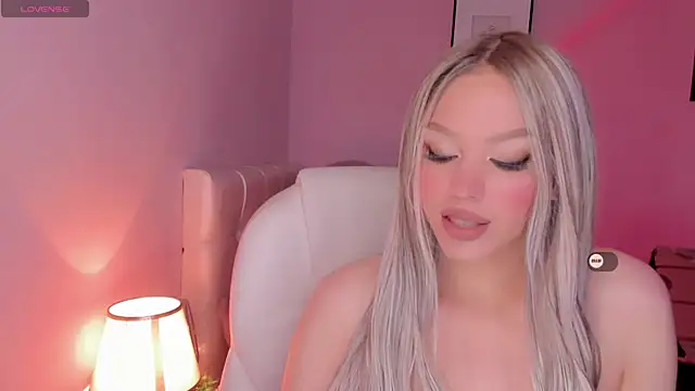 Snapshot of EvaEvangeline chatting on January 7, 10:27 am EvaEvangeline online show from January 7, 10:27 am