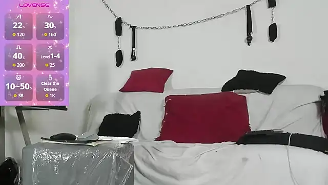 NatiBrunet online show from April 12, 3:59 pm