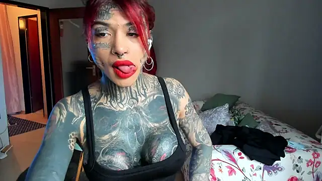 Snapshot of tamarapervert chatting on January 18, 12:27 pm tamarapervert online show from January 18, 12:27 pm