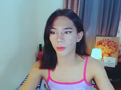 Snapshot of ELLIZABETHFORCUMXX chatting on October 11, 12:35 am ELLIZABETHFORCUMXX online show from October 11, 12:35 am