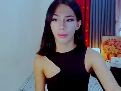 Snapshot of ELLIZABETHFORCUMXX chatting on October 18, 1:31 am ELLIZABETHFORCUMXX online show from October 18, 1:31 am