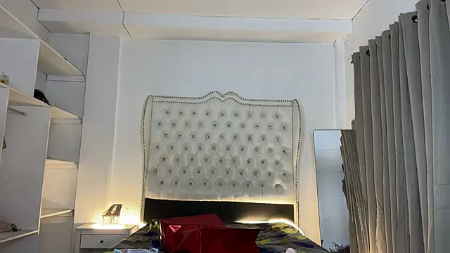 Snapshot of Maria_wilton chatting on March 1, 1:11 am Maria wilton online show from March 1, 1:11 am