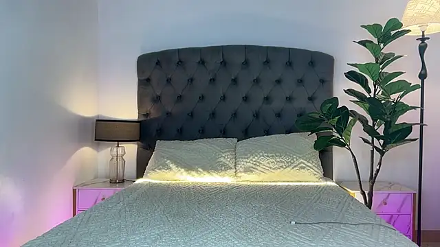 Snapshot of Maria_wilton chatting on September 9, 12:31 am Maria wilton online show from September 9, 12:31 am