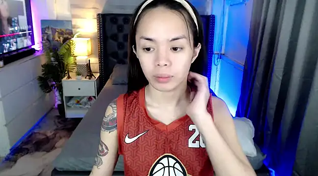 SweetCheska19 online show from February 21, 10:15 pm