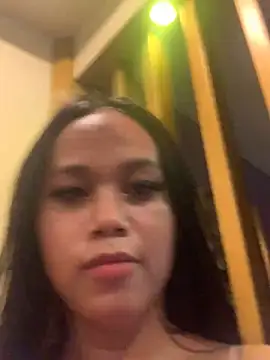 Snapshot of SassyIvanna chatting on December 6, 2:33 pm SassyIvanna online show from December 6, 2:33 pm