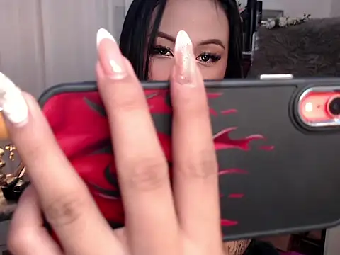 Snapshot of SassyIvanna chatting on December 17, 3:28 pm SassyIvanna online show from December 17, 3:28 pm