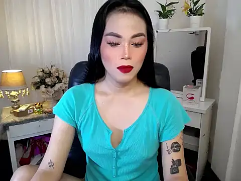 Snapshot of SassyIvanna chatting on March 16, 1:24 am SassyIvanna online show from March 16, 1:24 am