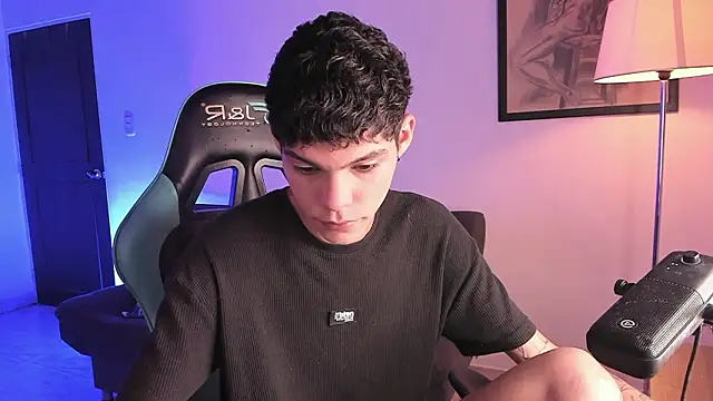 Varya Ferreira online show from February 4, 2:27 am