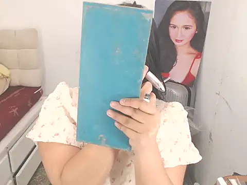 Snapshot of Lovely_Emily69 chatting on September 29, 5:45 pm Lovely Emily69 online show from September 29, 5:45 pm