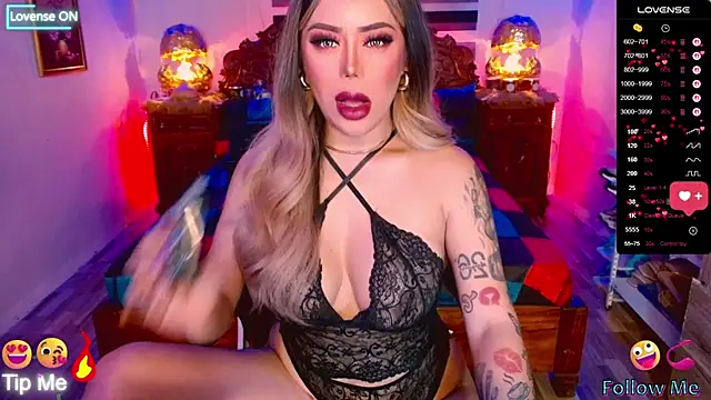 Snapshot of Magnificent_Goddess chatting on October 6, 6:02 am Magnificent Goddess online show from October 6, 6:02 am