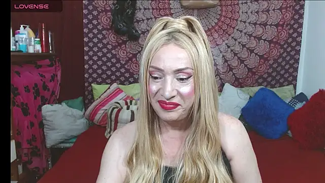 elena evans online show from March 2, 7:10 pm