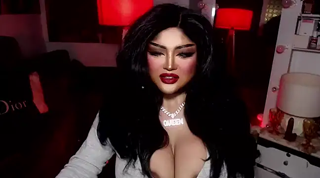 Snapshot of TiffanyWolf chatting on January 5, 9:57 pm TiffanyWolf online show from January 5, 9:57 pm