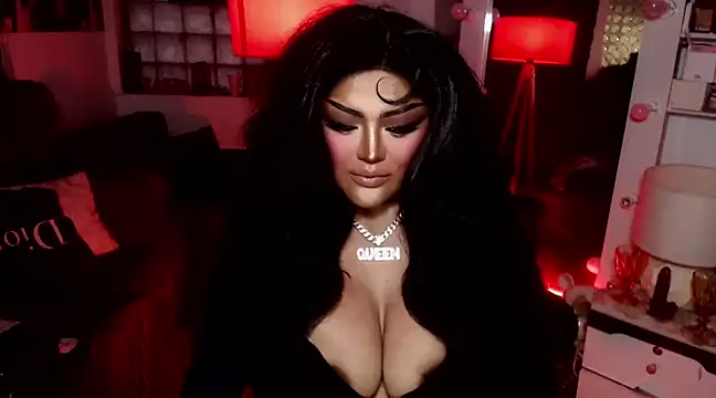 Snapshot of TiffanyWolf chatting on January 6, 11:20 pm TiffanyWolf online show from January 6, 11:20 pm