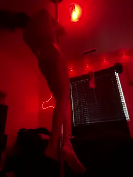 spoilbadkittynow online show from July 26, 10:50 pm