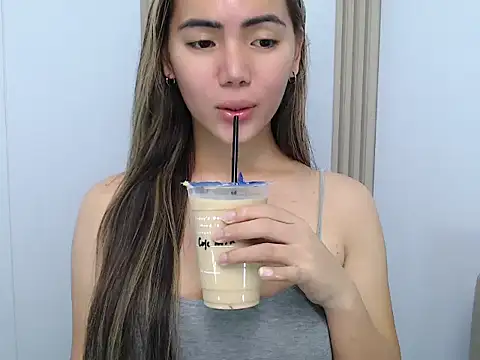 Martha pookerxxx online show from April 2, 7:45 pm