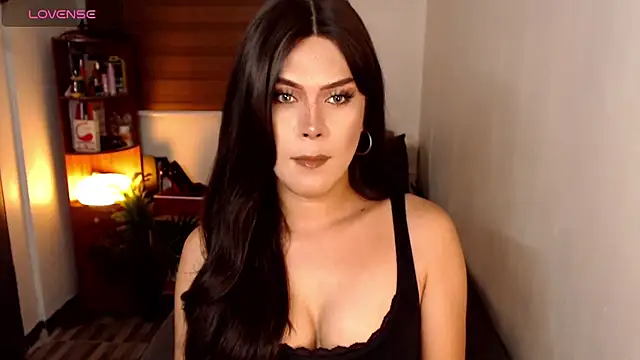 SweetieZeveey  online show from July 18, 2:57 pm
