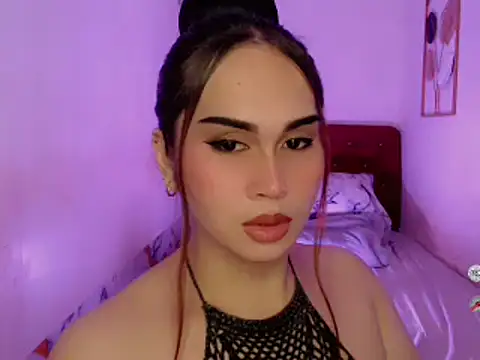 Snapshot of AlodiaOfCums chatting on October 29, 1:53 pm AlodiaOfCums online show from October 29, 1:53 pm