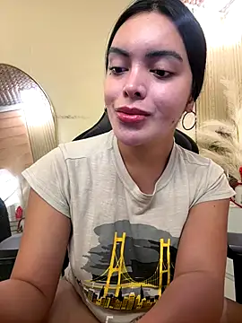 HotstuffCherrySummer online show from December 16, 8:30 am