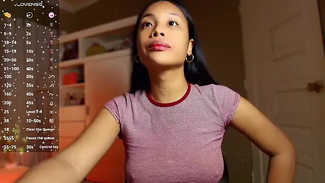 venusangelicxx online show from April 9, 2:35 am