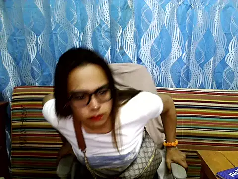 Snapshot of Your_PrettyGirlxxx chatting on March 13, 11:55 pm Your PrettyGirlxxx online show from March 13, 11:55 pm