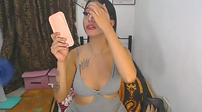 Snapshot of MYGREATLOLLIPOP chatting on February 6, 10:21 pm MYGREATLOLLIPOP online show from February 6, 10:21 pm
